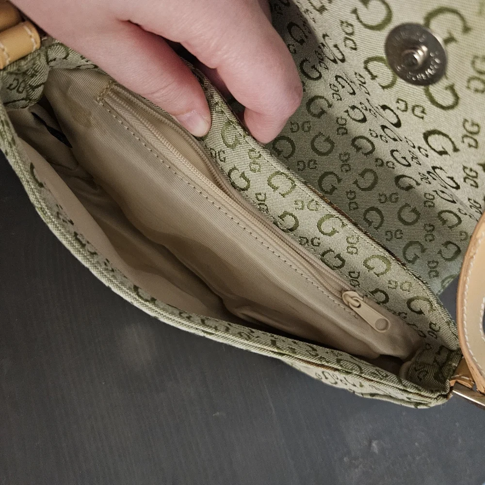 Guess Green and Tan Women's Bag - Picture 4 of 4